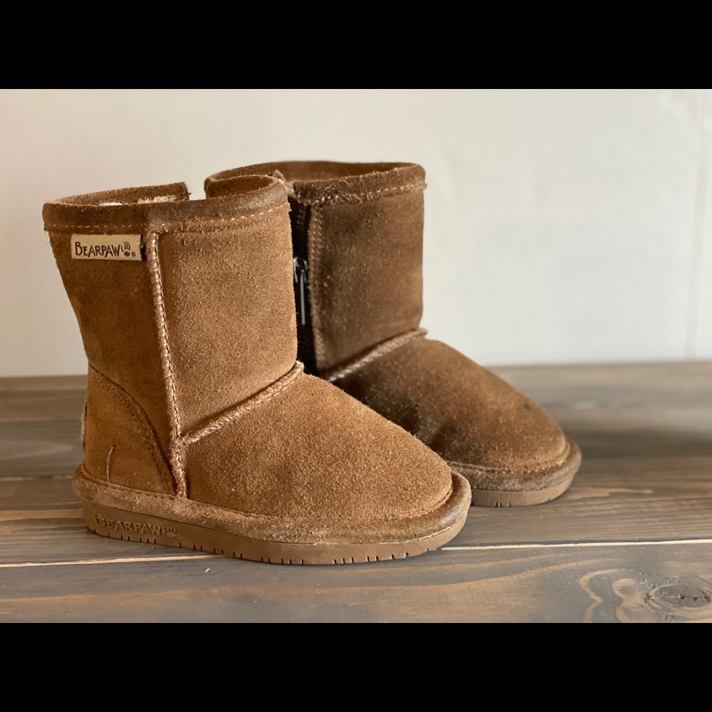 Toddler size 6 boots
